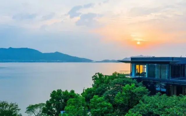 Yuan Hotel