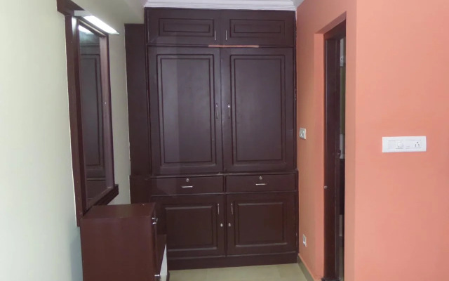 Hotel Revis Heights