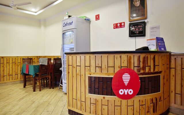 OYO 6962 Hotel Wood Castle