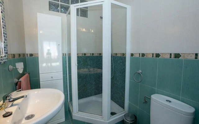 Marina Bella 1F Menyber