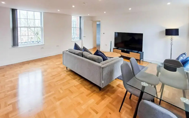 Modern 2 Bedroom 2 Bathroom Apartment