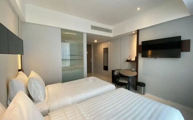 Grand Whiz Hotel Praxis Surabaya