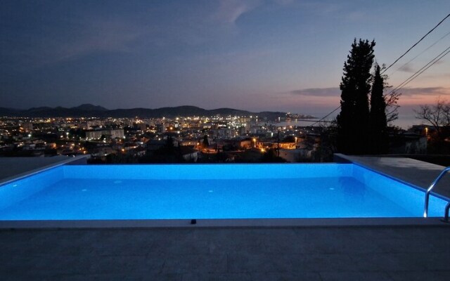 Uphill Glavanovic Villa