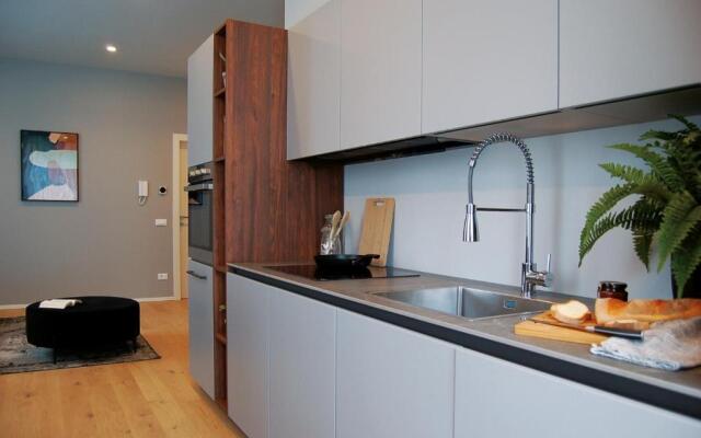 AR Noho Apartment