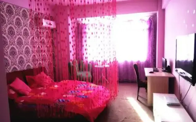 Tangtang Theme Apartment Holiday Hotel