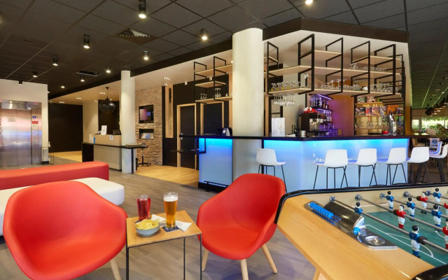 ibis Archamps Porte de Geneve