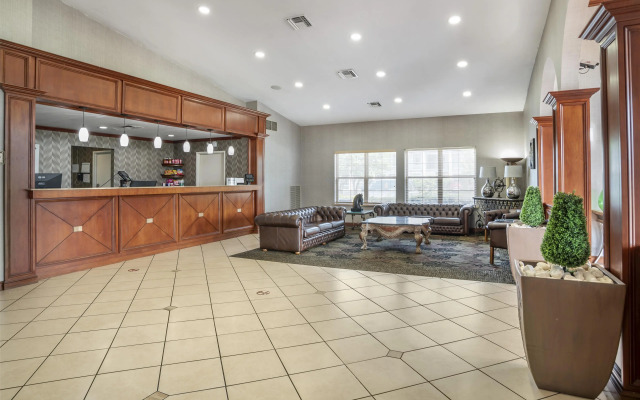 Best Western Plus Bessemer Hotel & Suites