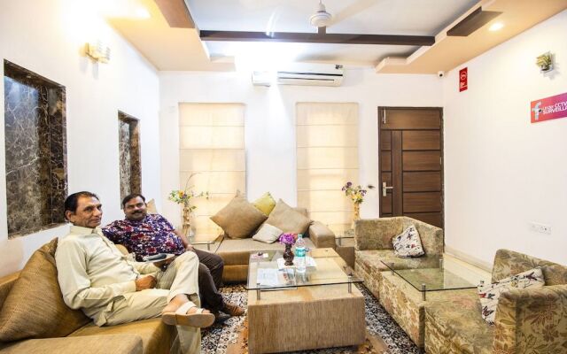 FabHotel Moon Hospitality DLF Phase 3