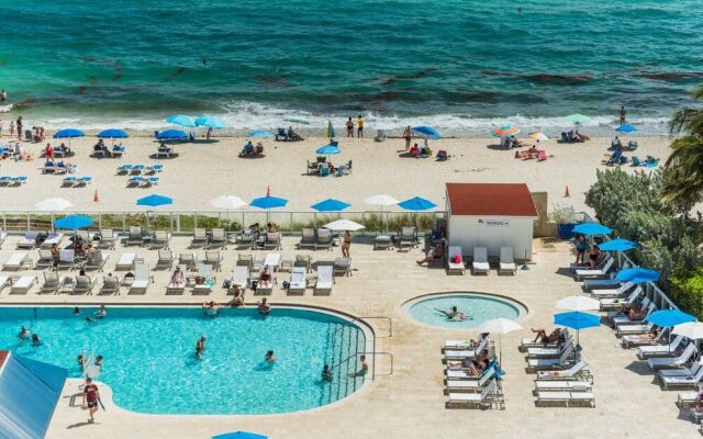 Marco's Beach Place