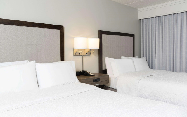 Hampton Inn by Hilton Milwaukee Northwest