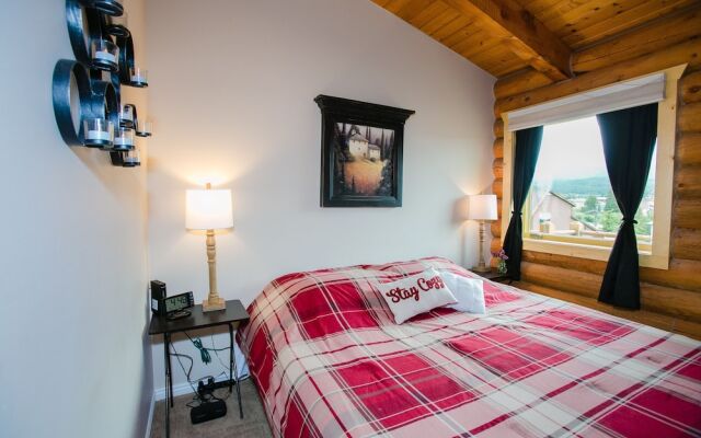 Nederland Getaway 4 Bedroom Home by RedAwning