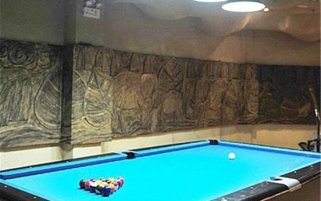 梅州名杨村大酒店
