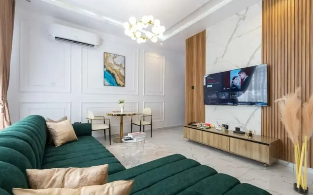 Lux Lekki Home w PS5 Balcony 24 7 Power Security