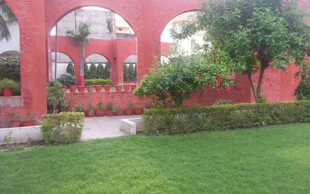 Hotel Varuna
