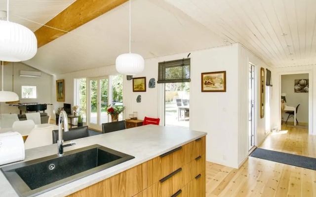 6 Person Holiday Home in Grevinge
