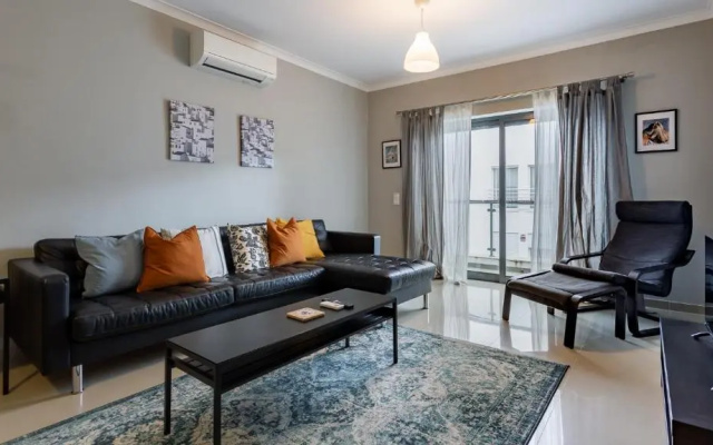 Spacious & Modern 3BDR Apartment in Algarve by LovelyStay