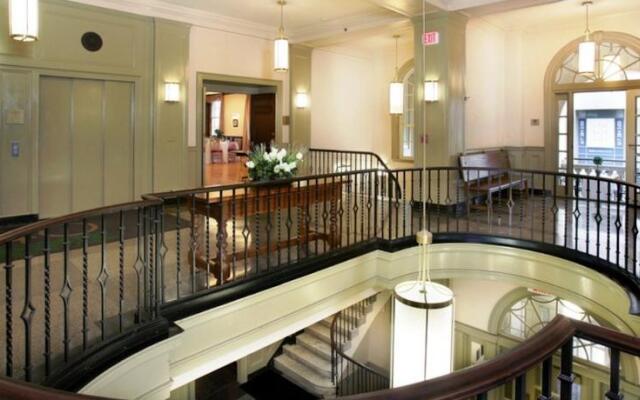 Clarendon Residences LLC