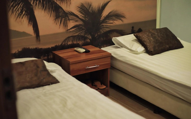 Rain Forest Hotel