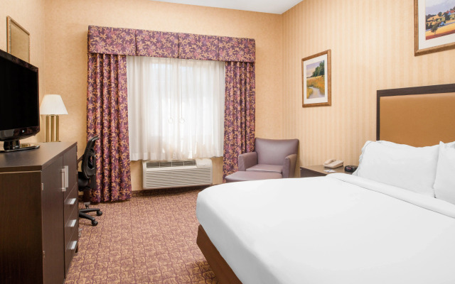 Holiday Inn Express Wenatchee, an IHG Hotel