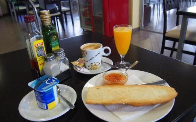 Hostal El Trovador