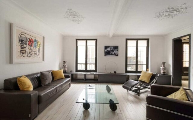 Amazing And Modern Flat For 6 In Le Marais