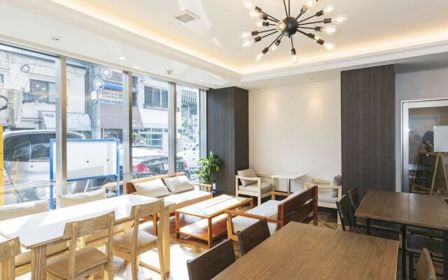 Hotel Alexander Namba