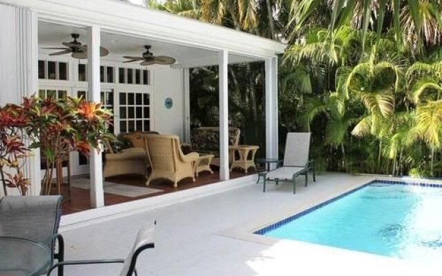 The Dolphin House Home
