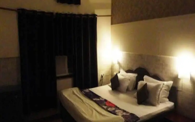 Mangalam Palace By OYO Rooms