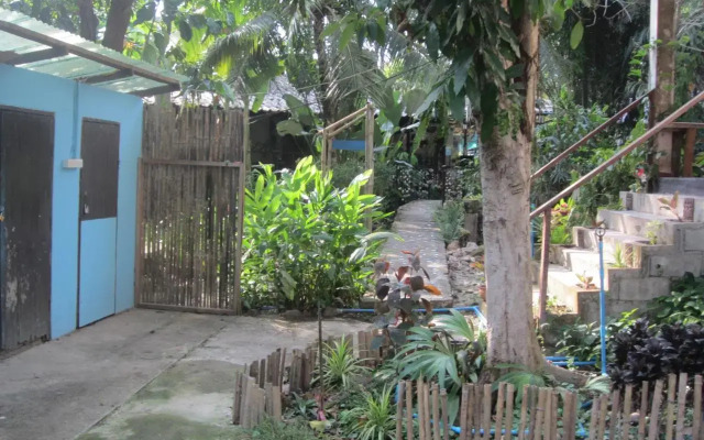 Happy Days Guest House