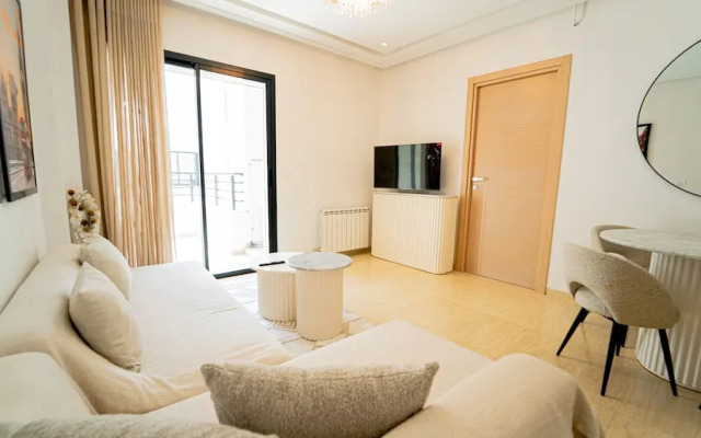 New Central and Luxury In Jardin de Carthage