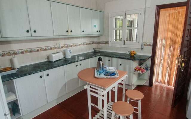 Splendid Villa in Almogía With Private Swimming Pool