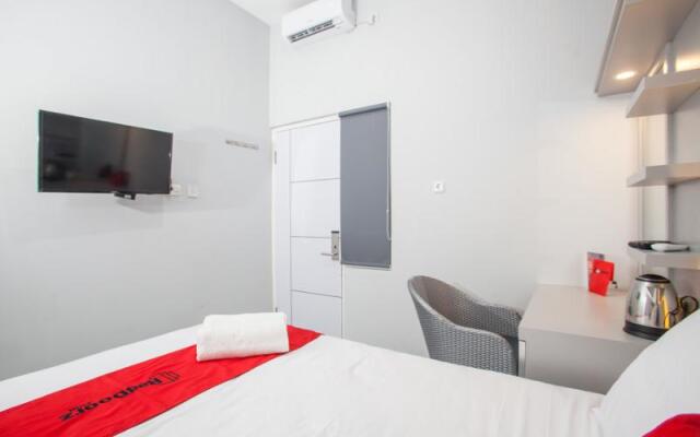 Camelia Boarding House by RedDoorz