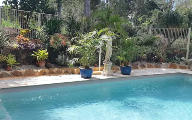 Mapleton Peaceful Provence BnB