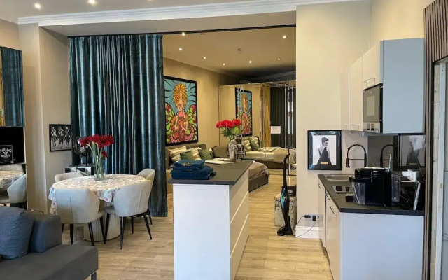 Maisonette in the Taunus With Mediterranean