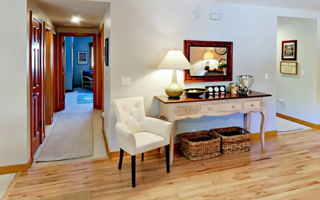 1585 Empire Avenue Condo Unit 303