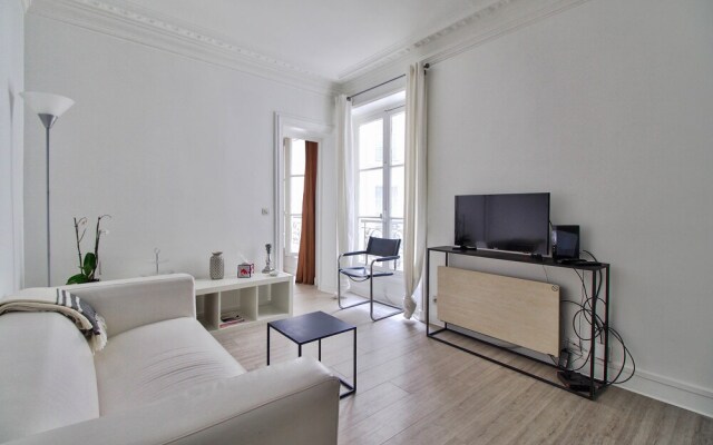 Very Cosy Parisian Apartment