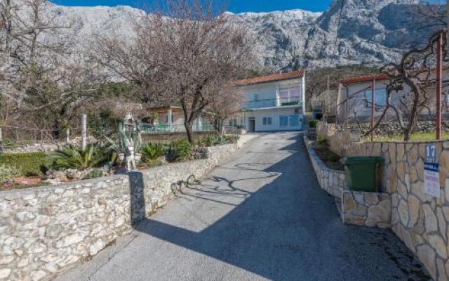 Apartment Ana