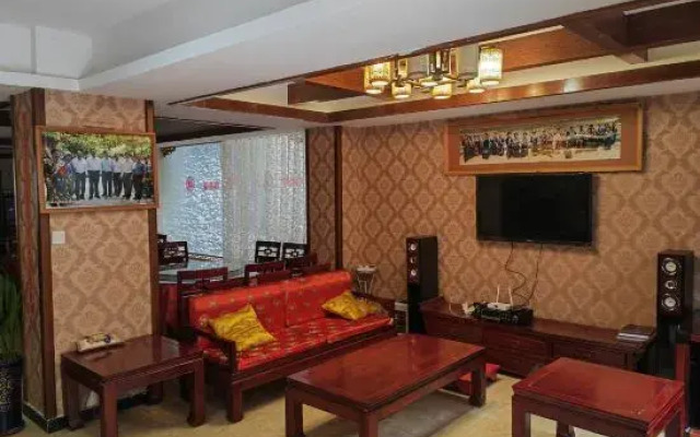 Erma Homestay (Taoping Dongzhai No.2 Branch)