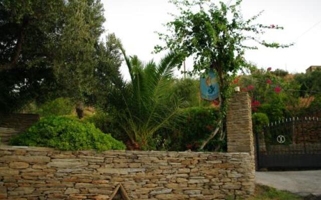 Studios Villa Lontorfou