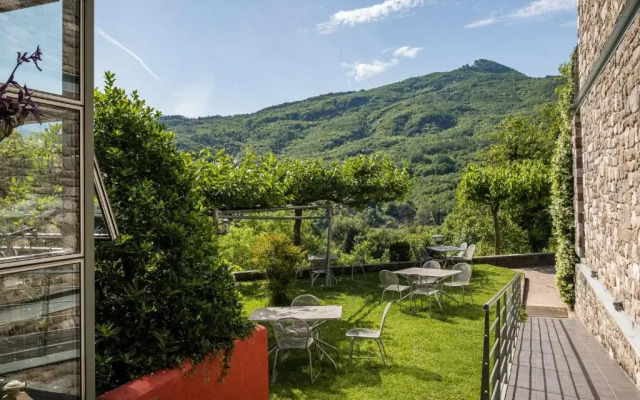 Gefiri Plakas Hotel