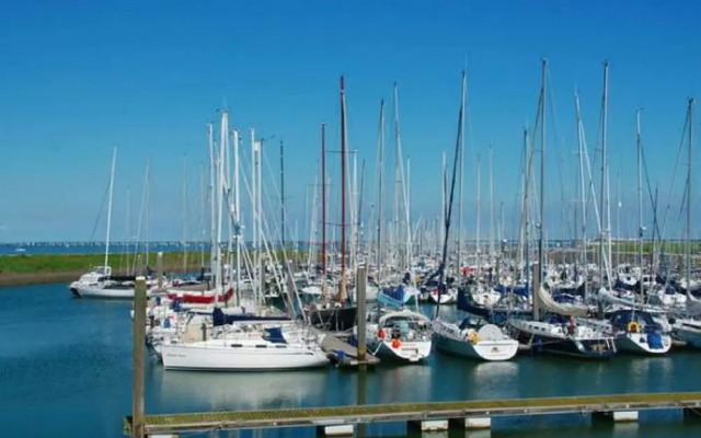 Holiday Home With Whirlpool Quiet Area in Zeeland