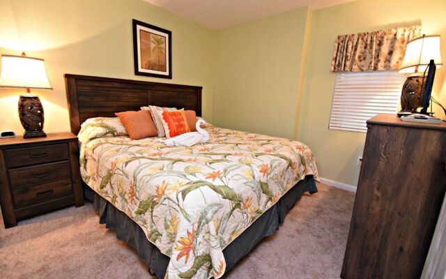 Seacrest 702 by RedAwning