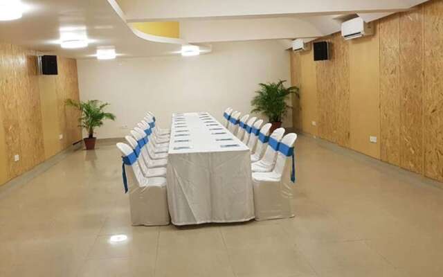 Hotel Miramar, Miramar Beach, Goa