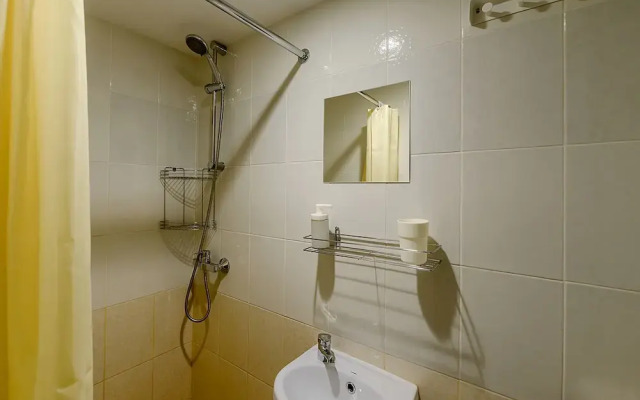 Piter Palace Emerald