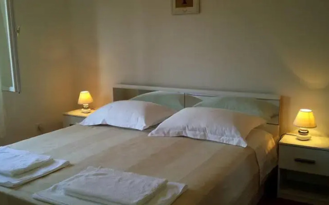Quiet Escape Apartments