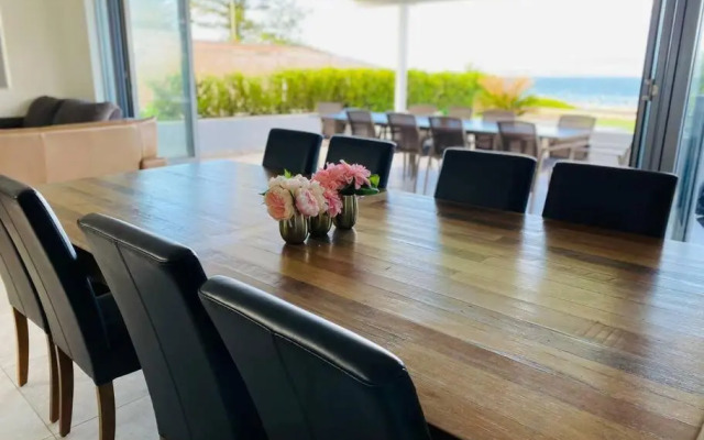 Beachfront apartment The Entrance Central Coast