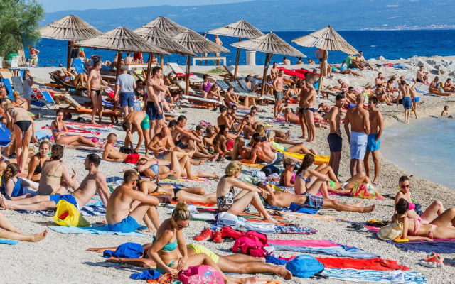 Apartments with a parking space Split - 19039