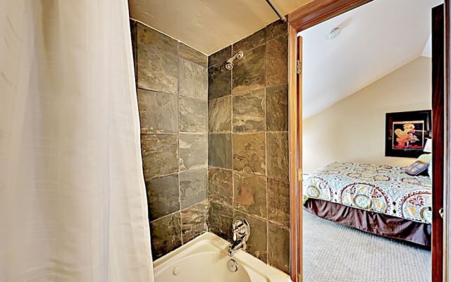 Roomy 3112 - 3 Br Townhouse