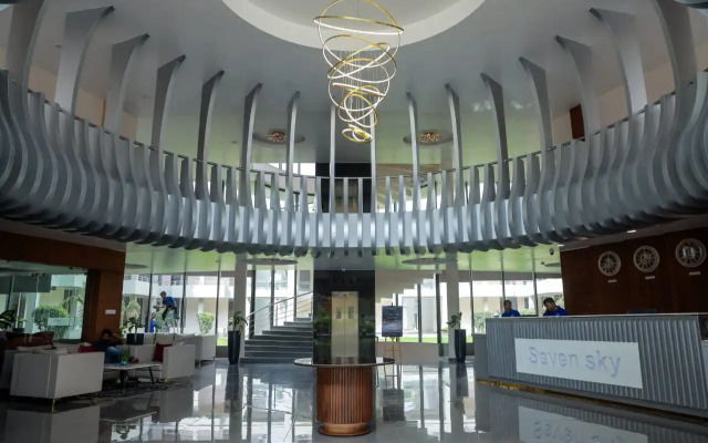 Seven Sky Clarks Exotica