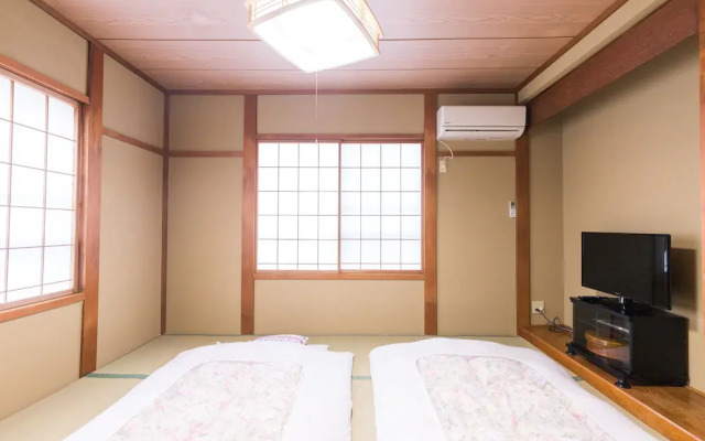 Ryosou Minato by OYO Rooms